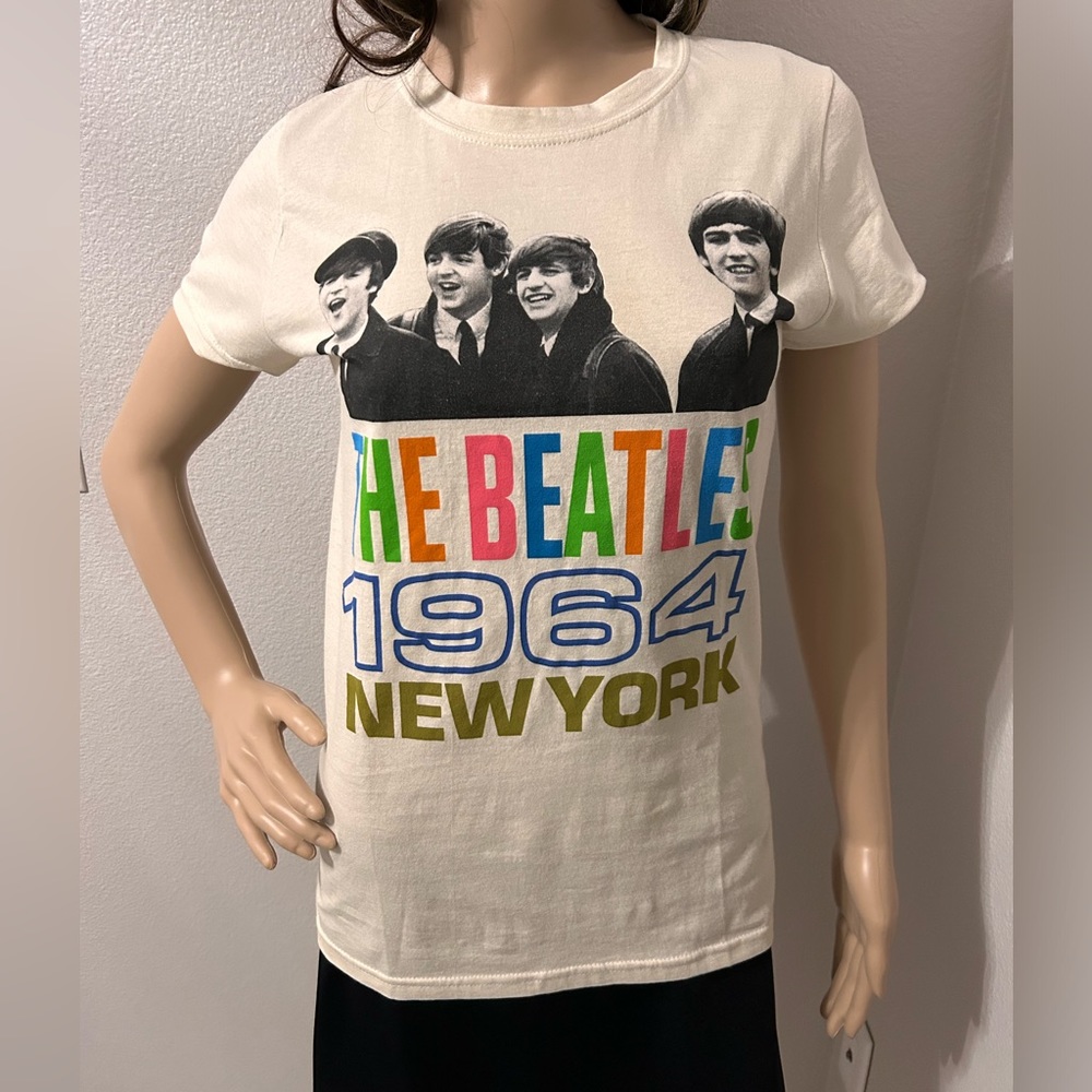 Beatles T-Shirt.  The Beatles 1964 New York T-Shirt